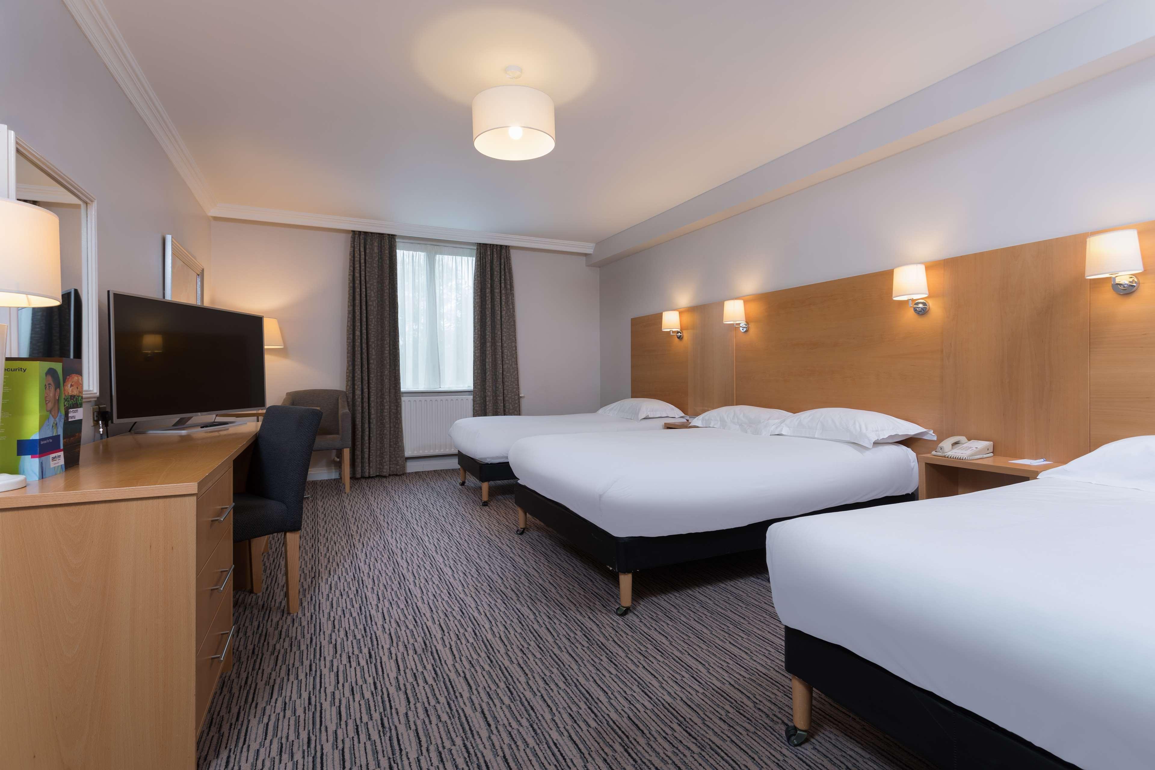 Park Inn By Radisson Shannon Airport Dış mekan fotoğraf