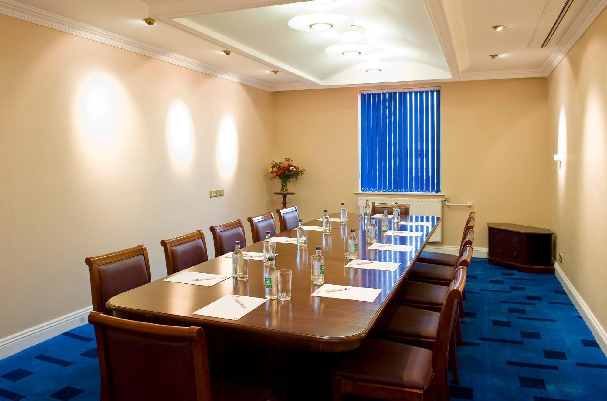 Park Inn By Radisson Shannon Airport İş olanakları fotoğraf