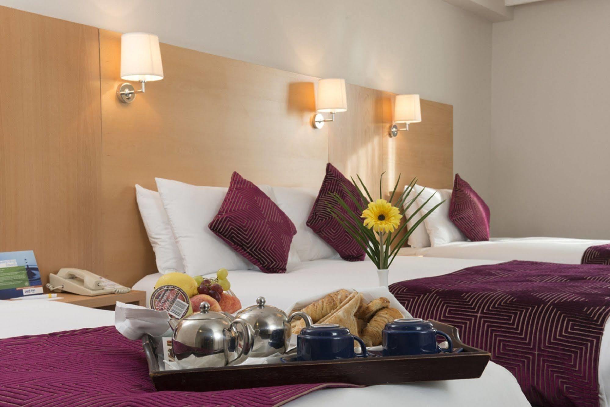 Park Inn By Radisson Shannon Airport Dış mekan fotoğraf