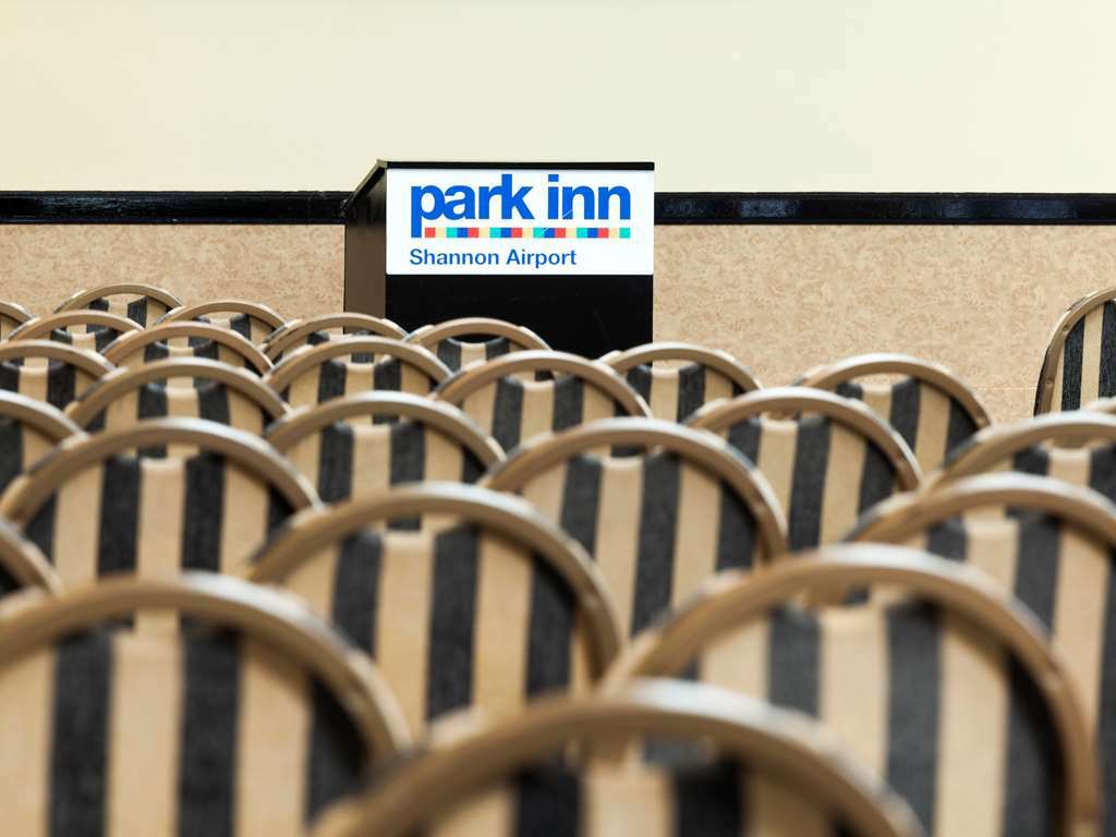Park Inn By Radisson Shannon Airport Konforlar fotoğraf